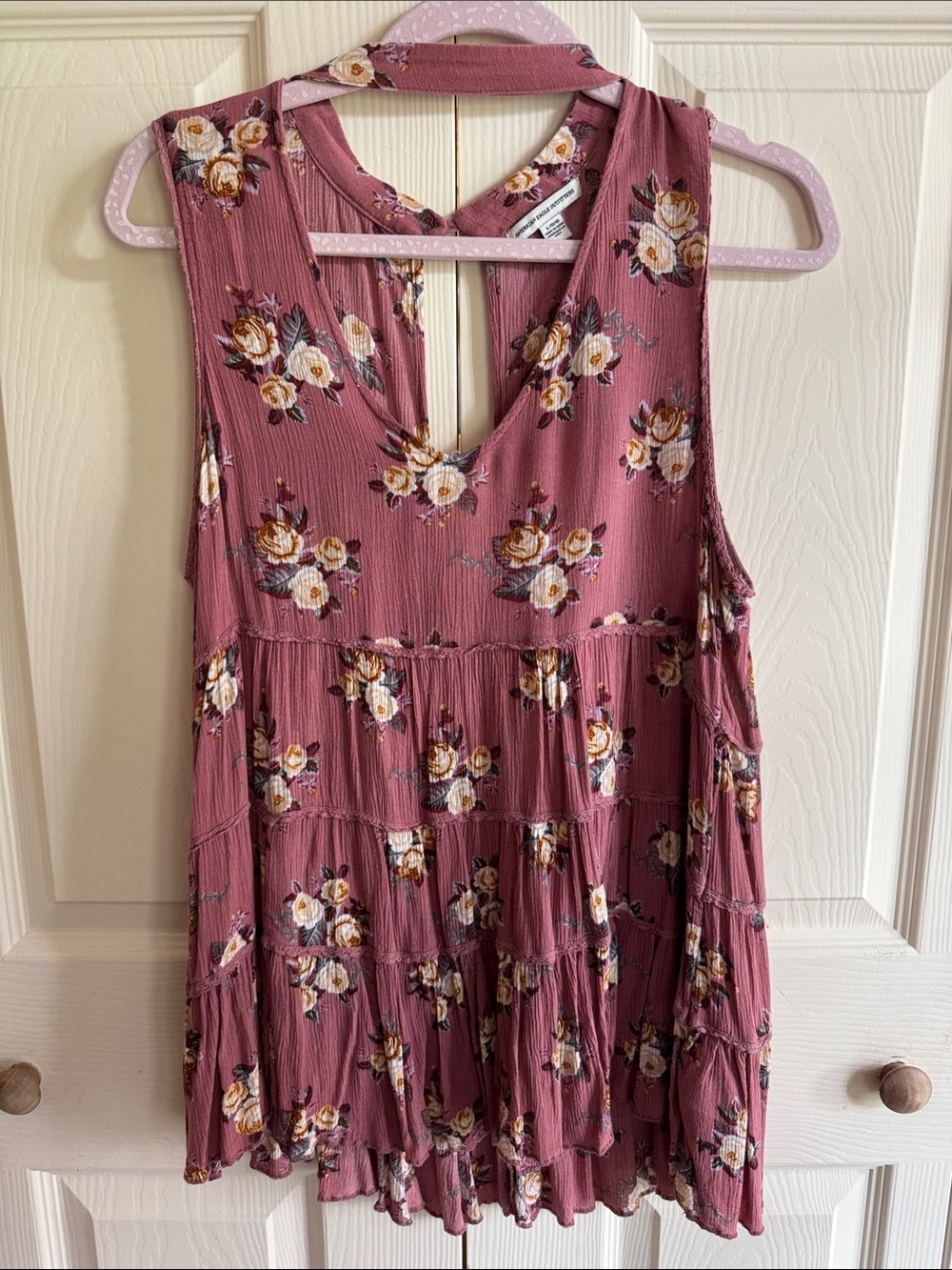 American Eagle Outfitters Rose Floral Sleeveless V-Neck Peplum Tank